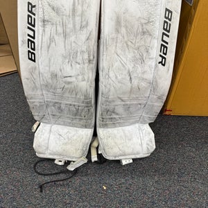 White Bauer GSX Goalie Leg Pads (Used) | Junior Medium (28+)