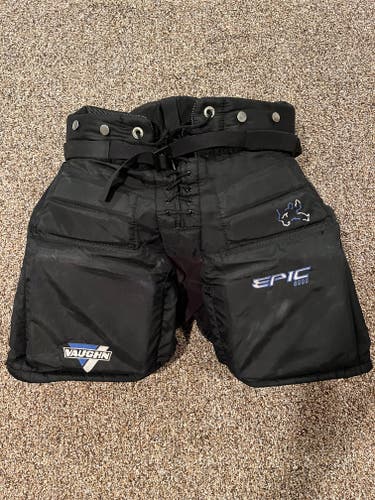 Medium Vaughn Epic 8000 Goalie Pants (Used)
