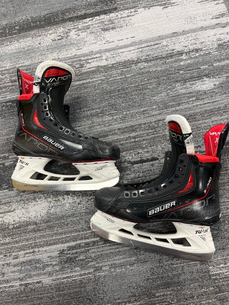 Intermediate Bauer Vapor 3X Pro Hockey Skates 6.5 (Used)