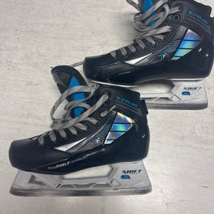 True TF7 Hockey Goalie Skates Regular Width 6 (Used)
