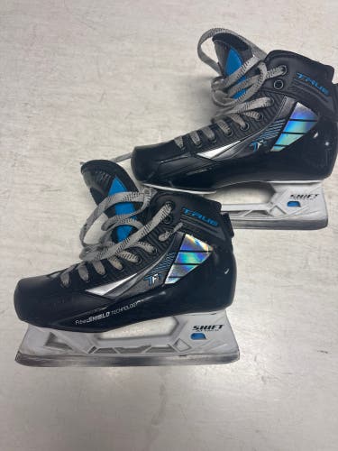 True TF7 Hockey Goalie Skates Regular Width 6 (Used)