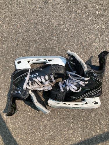 CCM RibCor 90K Hockey Skates | Intermediate Size: 4.5
