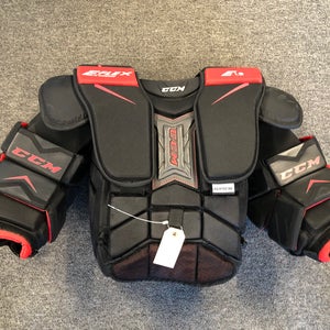 Intermediate Small / Medium CCM Extreme Flex Shield E1.9 Goalie Chest Protector (Used)