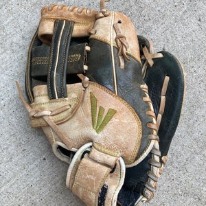 Easton Synergy Elite RH Infield Softball Glove 12" (Used)