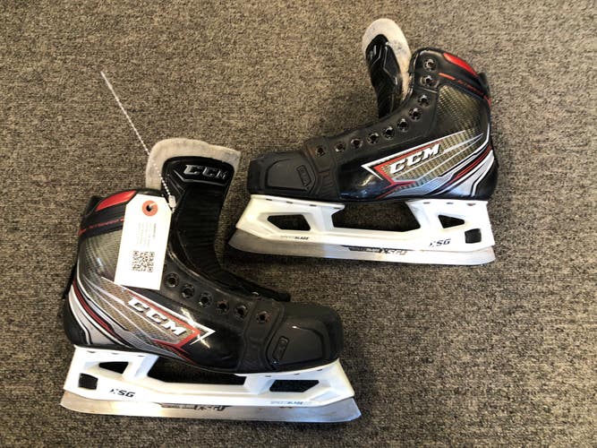 Senior CCM Jetspeed FT460 Hockey Goalie Skates Regular Width 7.5 (Used)