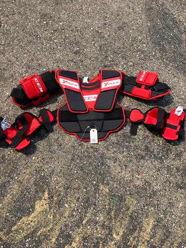 Youth Small / Medium CCM Yflex Goalie Chest Protector (Used)