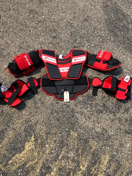 Youth Small / Medium CCM Yflex Goalie Chest Protector (Used)