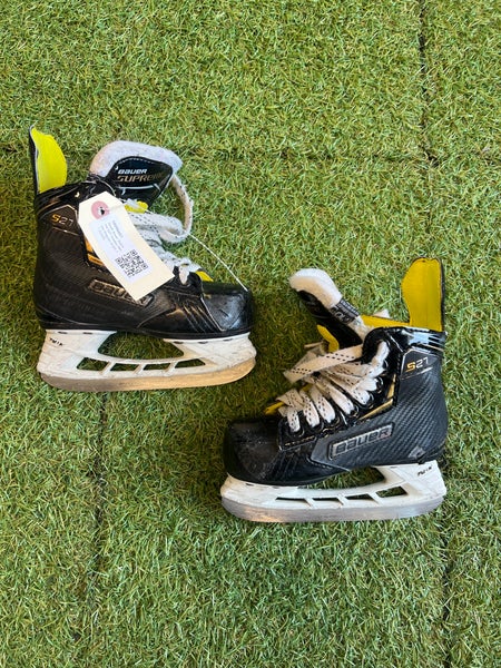 Youth Bauer Supreme S27 Hockey Skates Regular Width 11.0 (Used)
