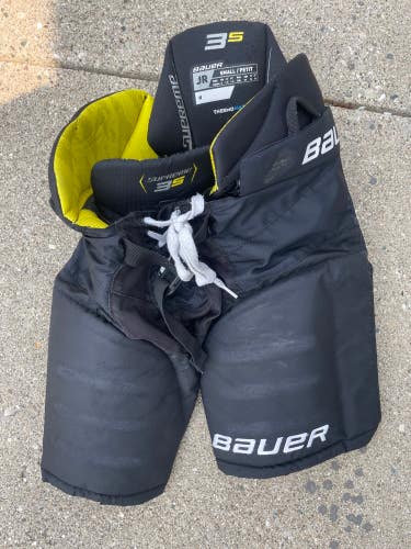 Junior Small Bauer Supreme 3S Hockey Pants (Used)