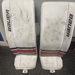 Junior Large  Bauer GSX Goalie Leg Pads (Used)