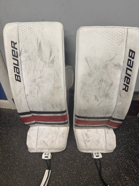 Junior Large  Bauer GSX Goalie Leg Pads (Used)