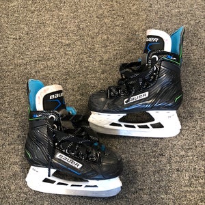 Youth Bauer XLP Hockey Skates Regular Width 10.0 (Used)