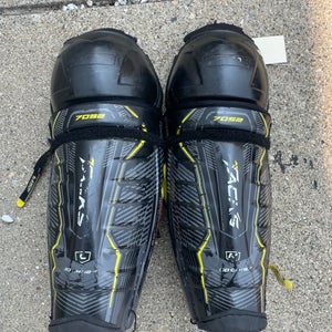 Junior CCM Tacks 7092 Shin Pads 12" (Used)