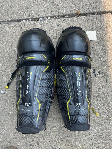Junior CCM Tacks 7092 Shin Pads 12" (Used)