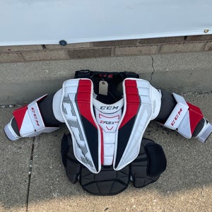 Junior Small / Medium CCM EFLEX 5.5 Goalie Chest Protector (Used)