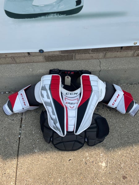 Junior Small / Medium CCM EFLEX 5.5 Goalie Chest Protector (Used)