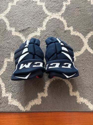CCM Gloves 10"