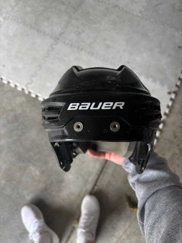 Medium Bauer Re-Akt 150 Helmet (Used)