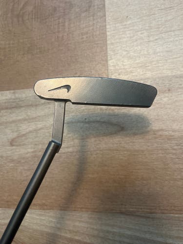 Nike Unitized Leo Putter