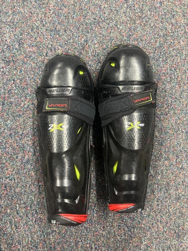 Junior Bauer Vapor 2X Pro Shin Pads 12" (Used)