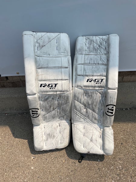 Intermediate Warrior Ritual GT Goalie Leg Pads | 30" + 1