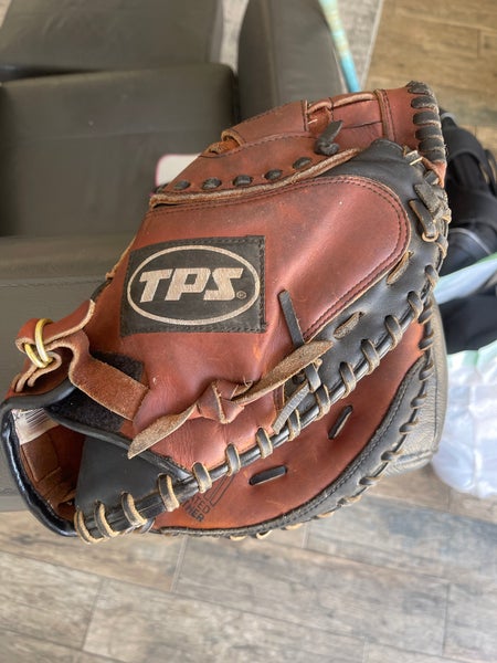 Louisville Slugger RH TPS Softball Glove 12.25" (Used)