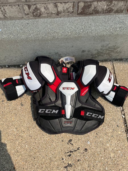 Medium Junior CCM JetSpeed FT4 Pro Shoulder Pads (Used)