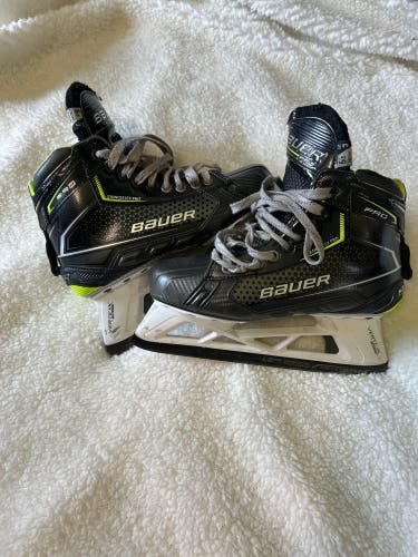 Bauer Pro Hockey Goalie Skates Extra Wide Fit 3 Width 6.5 (Used)