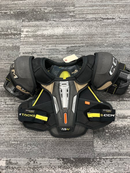 Small Senior CCM AS-V Shoulder Pads (Used)