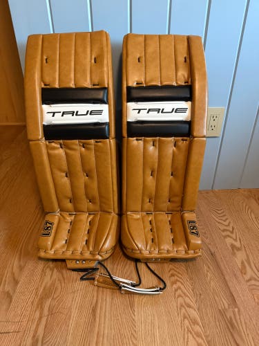 30" 2025 True L87 Goalie Leg Pads (New)