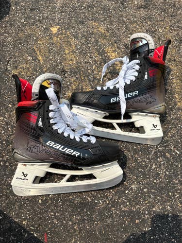 Senior Bauer Vapor X5 Pro Hockey Skates | Size 8 Fit 1