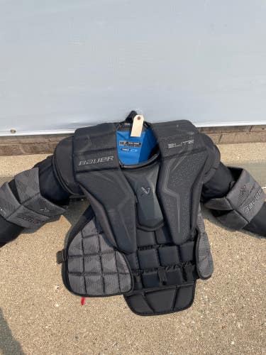 Senior Large Bauer Elite Goalie Chest Protector (Used)