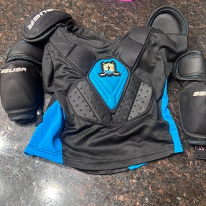 Bauer youth small protégé, chest protector with built-in elbow pads