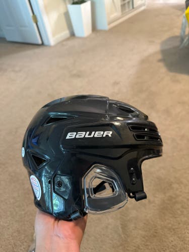 NEW Bauer Re-akt 200 helmet