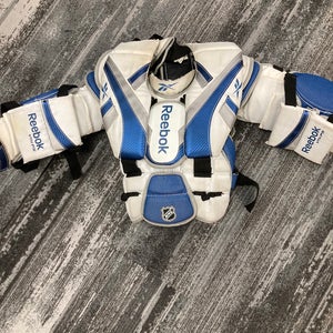 Youth Medium Reebok Pro spec Goalie Chest Protector (Used)