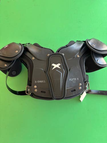 XS Youth Xenith Flyte 2 TD Shoulder Pads
