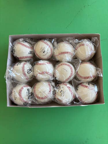 Wilson A1228 Baseballs 12 Pack
