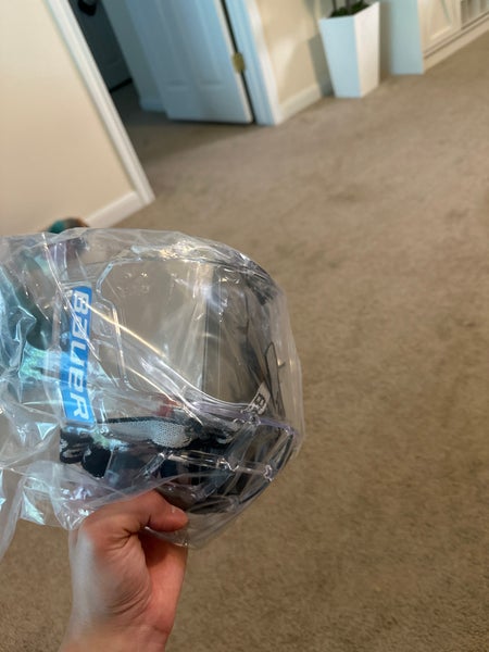 Brand new Senior Bauer Concept 3 Bubble