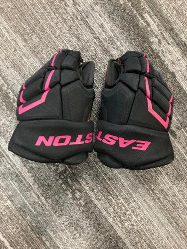 Black Junior Easton Gloves 10" (Used)