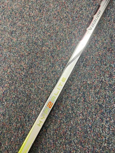 Junior Bauer Vapor Hyperlite 2 Hockey Stick Left Hand P92 (Used)