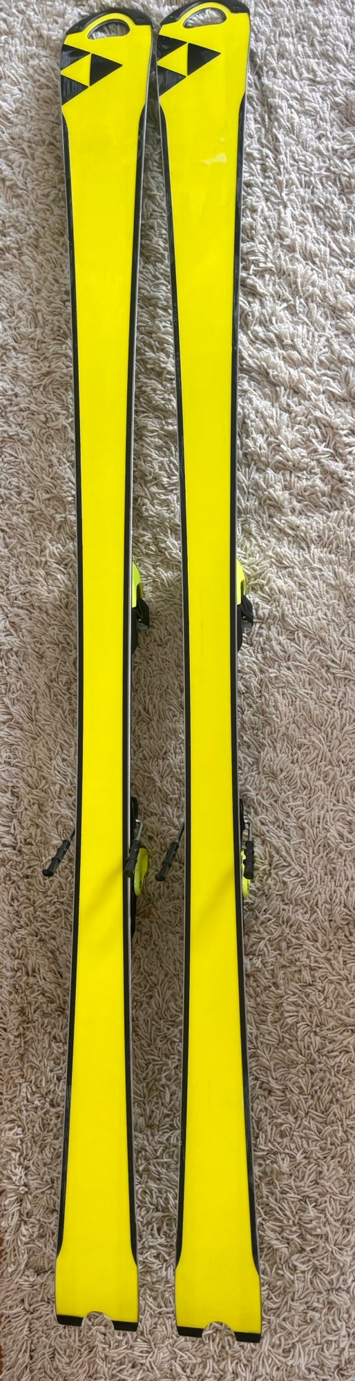 Men's 2023 Fischer 165 cm RC4 World Cup SL Skis With Bindings Max