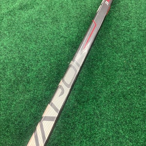 Junior Bauer Vapor 3X Hockey Stick Right Handed P28 (Used)