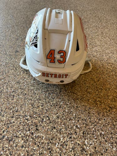 Small Bauer Re-Akt 150 Helmet (Used)