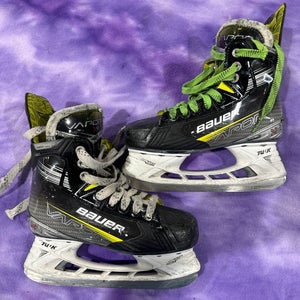 Junior Bauer Vapor X4 Hockey Skates Regular Width Size 3 (Used)