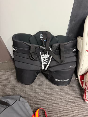 Senior XXL Bauer Pro Hockey Goalie Pants (New)