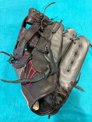 Black Adult Easton Ronin RH Infield Softball Glove 13" (Used)