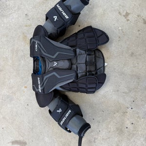 Small / Medium  Bauer GSX Goalie Chest Protector (Used)