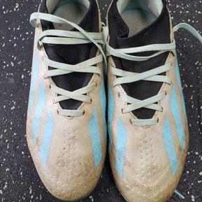 Used Adidas Soccer Cleats Grey Junior 04 11849-S000030274