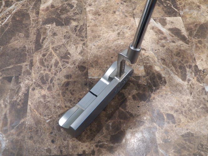 NEW RIGHT HAND TITLEIST SCOTTY CAMERON SPECIAL SELECT NEWPORT  GOLF PUTTER 35"
