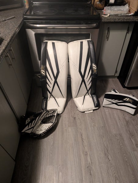 34" Brian's Sub-Zero 7.0 Regular Goalie Full Set (Used)